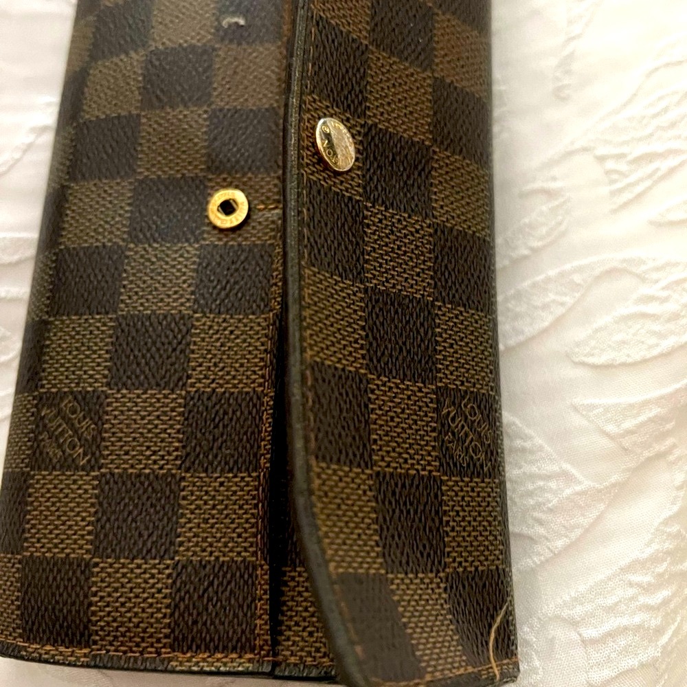 Authentic Louis Vuitton wallet USED - Picture 3 of 8